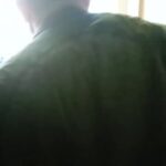 Сильное видео. Учитель приехал в отпуск из зоны СВО, зайдя в школу, где работал …