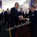 Президент Казахстана Касым-Жомарт Токаев во время посещения спорткомплекса в сел…
