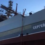 Новая потеря Черноморского флота — ночью на рейде Феодосии безэкипажными катерам…