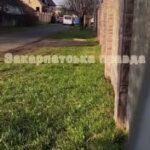 Толпа военкомов Зеленского пытаются паковать сопротивляющегося изо всех сил мужи…