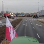 Польша полностью остановила движение всего транспорта из Украины на пограничном…