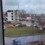 На Украине в городе Тернополь ТЦК залезают на стройку и выписывают повестки стро…