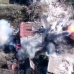 Эпичное видео. Уничтожение базы операторов БПЛА.Винтокрылые ангелы обрушили дом…