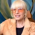 К 75-летию мадам Брошкиной началось ее отбеливание изо всех утюгов. Даже кормили…