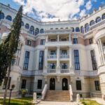 Имущество украинских олигархов в Крыму продали на 4,8 млрд рублейПо словам мини…
