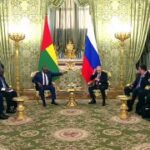 Лидер Гвинеи-Бисау поприветствовал Путина на русском языке и назвал его «дороги…