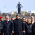 Президент Венесуэлы прибыл в Санкт-Петербург. Свою поездку Мадуро начал с посещ…