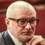 Клишас напомнил, что по конституции РФ каждому гражданину гарантируется пенсия.П…