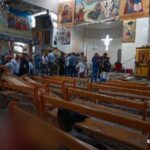 Не менее 15 человек погибли при взрыве в церкви в Дамаске, передает Al Hadath. В…