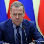 Медведев призвал Трампа помнить, что Россия не Израиль или Иран, и любые ультима…