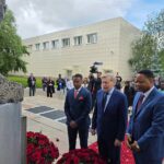 Дипломаты возложили цветы Патрису Лумумбе в МосквеПредставители дипломатических…