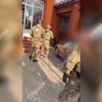 Кадры ареста должностного лица Минобрнауки по подозрению в хищении.Видео: СУ СК…