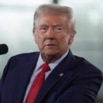 Трамп заинтересован в обсуждении отношений США и РФ с Путиным, но хочет посвятит…