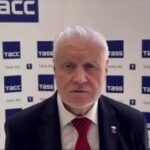 Иностранцы должны приезжать в Россию на заработки без семей и уезжать после зав…