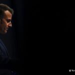 Макрон стал первым за 20 лет лидером Франции, не попавшим в топ-50 самых популяр…