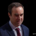 Макрон готов распустить парламент, если не договорится с партиями по поводу ново…