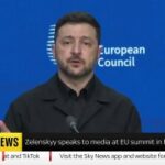Зеленский говорит, что Украине придётся сократить производство дронов, если она …
