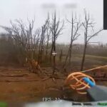 Не, ну я считаю, что это видео дня.ВСУшник зиганул оператору российского FPV-дро…