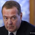 Медведев объяснил обвинения против Тимошенко желанием Зеленского «зачистить» пол…