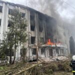 После вчерашнего удара по ТЦК в Черниговской области уже сегодня прилетело по лю…