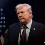 США не продают оружие Украине, заявил Трамп:»Я продаю вооружения не Украине, а с…