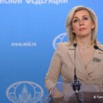 Задержание и допрос в аэропорту Манчестера продюсера RT Джеймса Скотта лежит в р…