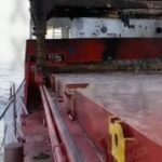 Кадры горящего под Одессой судна после удара российских дронов.БС в TG  | БС в М…