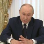 Путин проводит в Кремле встречу с министром иностранных дел Индии Субраманьямом…