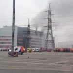 Во время атаки дронов на Москву под удар беспилотника попал рынок «Садовод».Кадр…