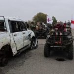 Российские военнослужащие параллельно с разминированием дорог для гуманитарной …