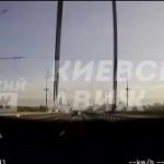 Очередные кадры с прилетом по Северному мосту в Киеве.#Россия #Z #СВО #украина #…